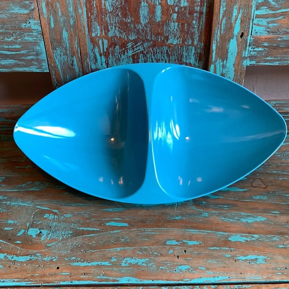 Vibrant Life Triangular Atomic Style Plastic/Melamine Pet Double Bowl